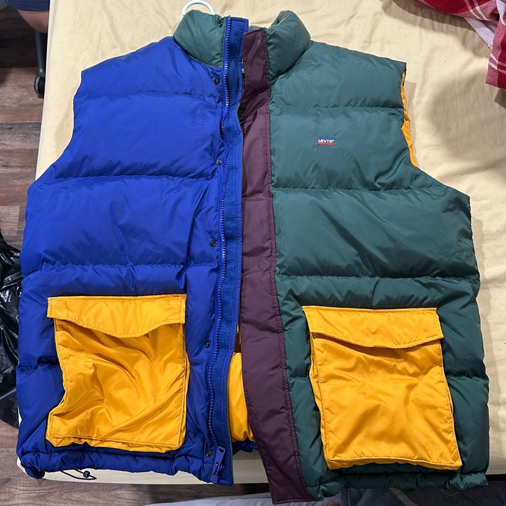 LEVIS VINTAGE PUFFER VEST